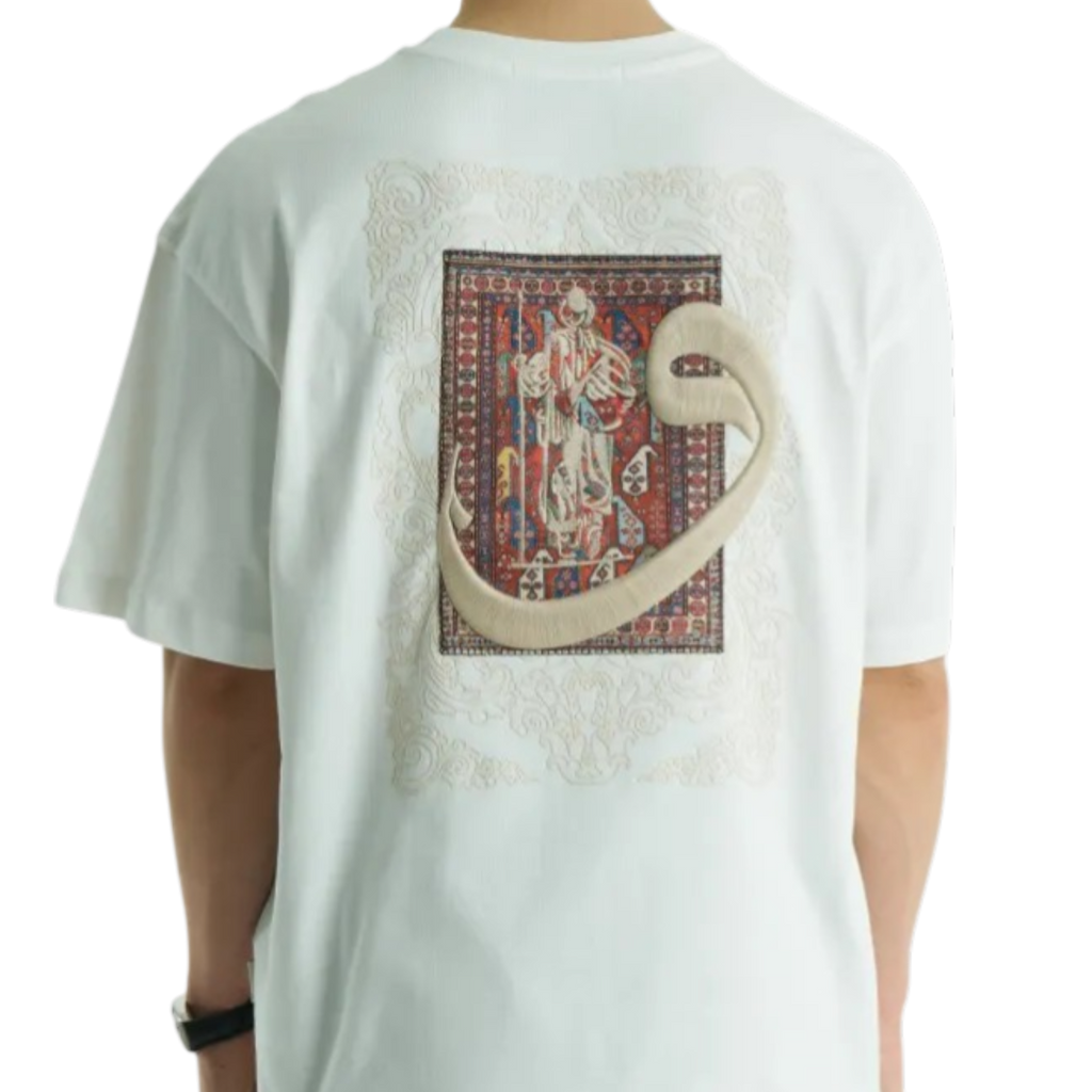 Ornate Waw (و) Calligraphy Oversized Tee